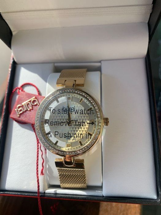 Дамски часовник Naturai Diamonds bürgi с диаманти