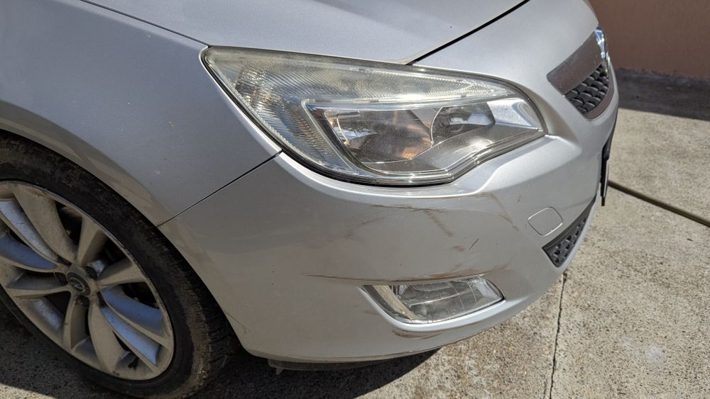 Opel Astra J 2010