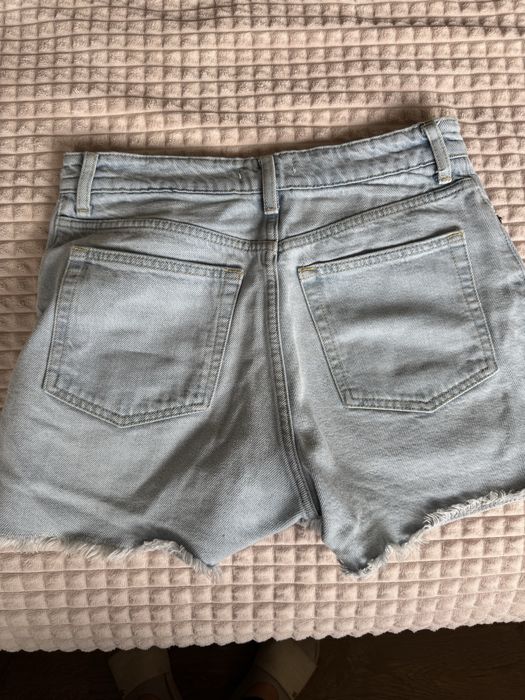 Къси дънкови панталони