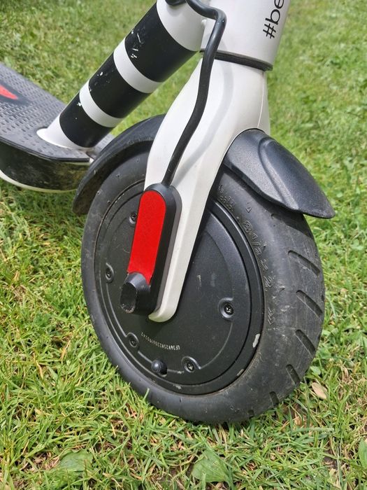 Trotineta electrica APRILIA eSRZ, 8.5 inch,