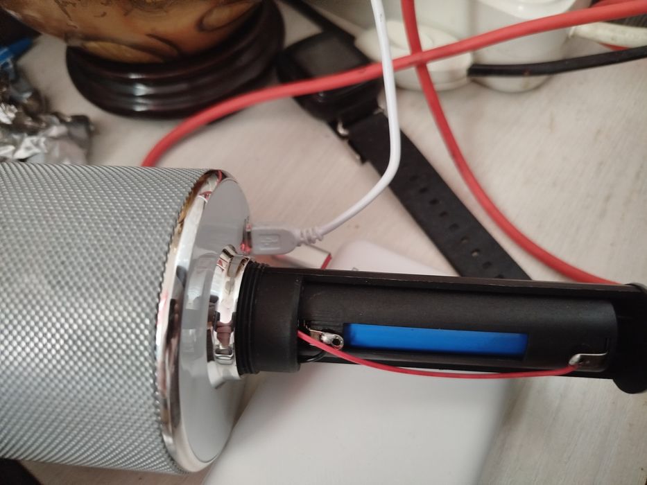 Продается микрофон.