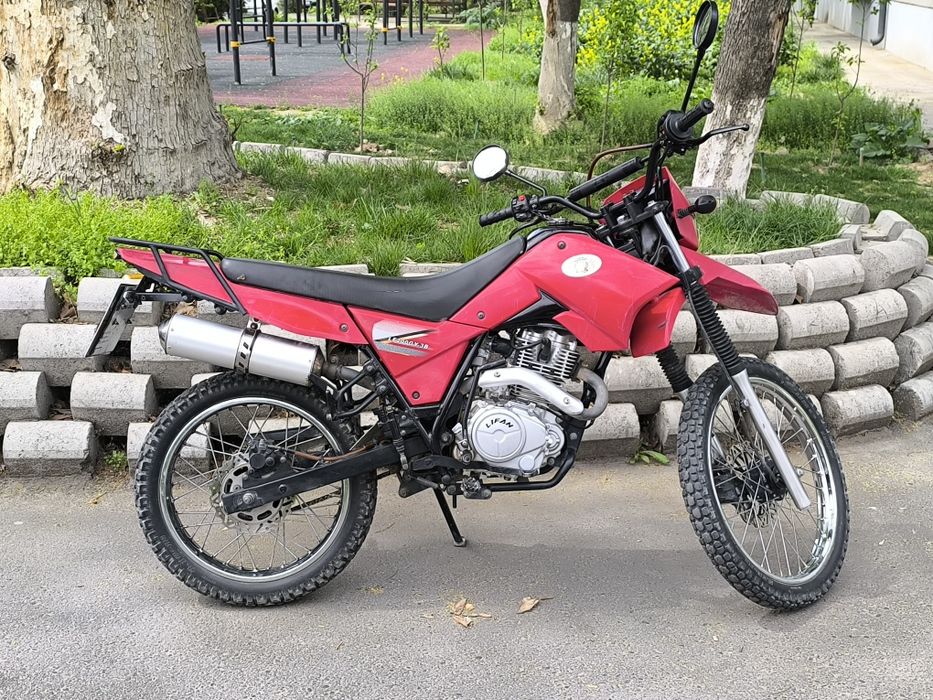 Продаю Мото Эндуро Lifan
