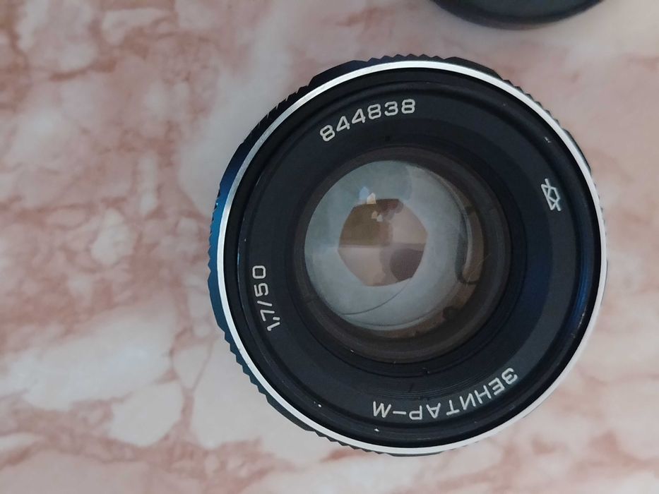 Обектив Zenitar-M 1.7/50mm KMZ Auto/MANUAL с винтова монтировка M42 Zenit