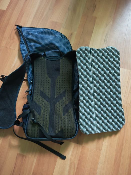 Rucsac/vestă 30l aonijie c9111 drumeție fastpacking