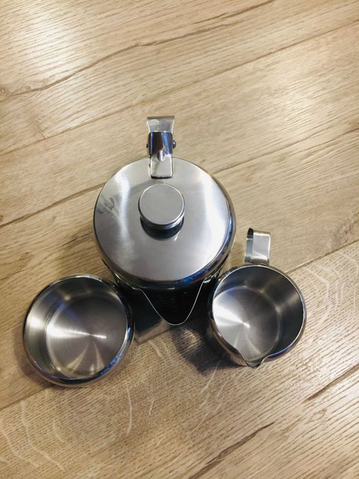 Set inox pentru cafea.