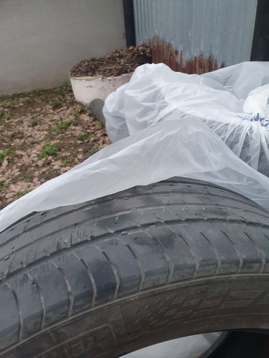 Продам шины 235.55.R19