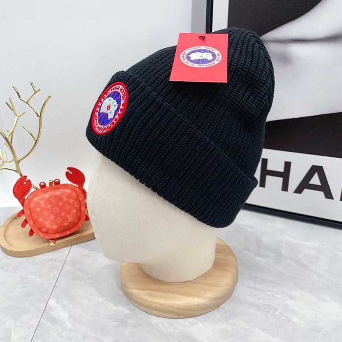 Aduc pe comanda Fes CANADA GOOSE orice model