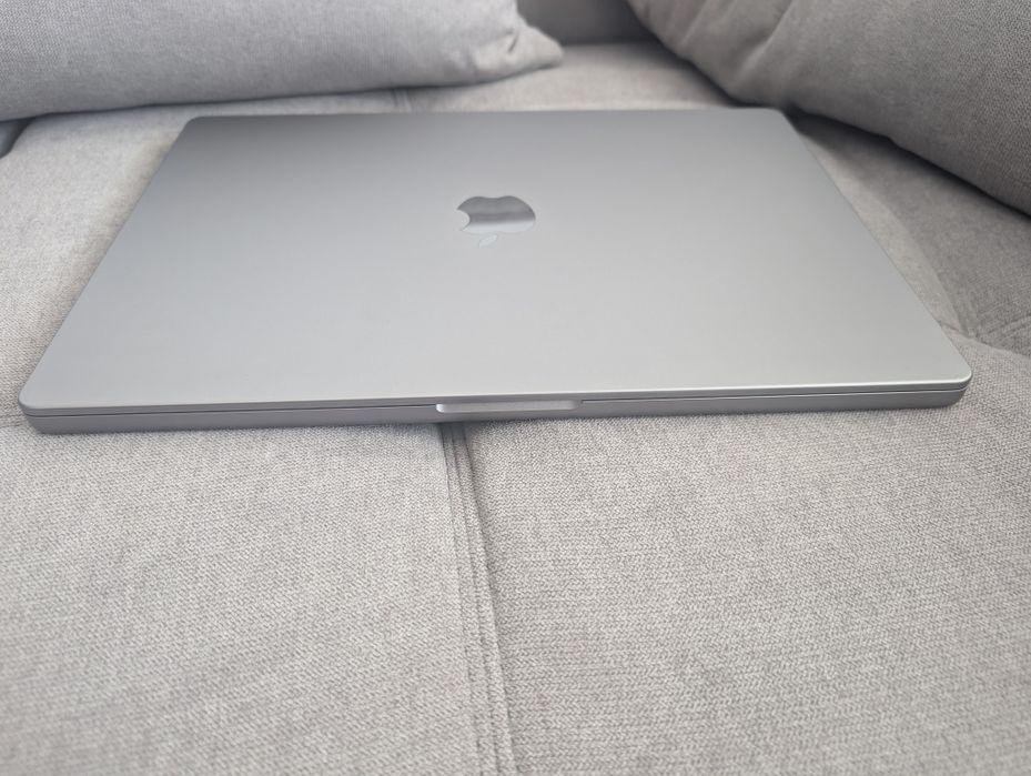 Лаптоп Macbook PRO 16 M1 PRO 32GB 512GB КАТО НОВ