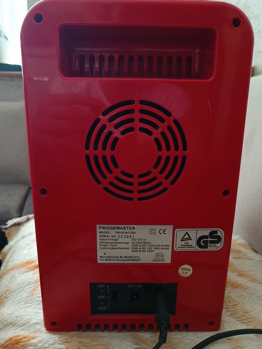 Мини хладилник Fridgemaster FM-05