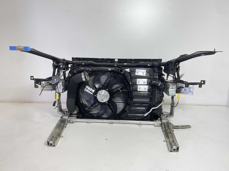 К-т предна маска с греда и радиатори за BMW 2er F46 LCI