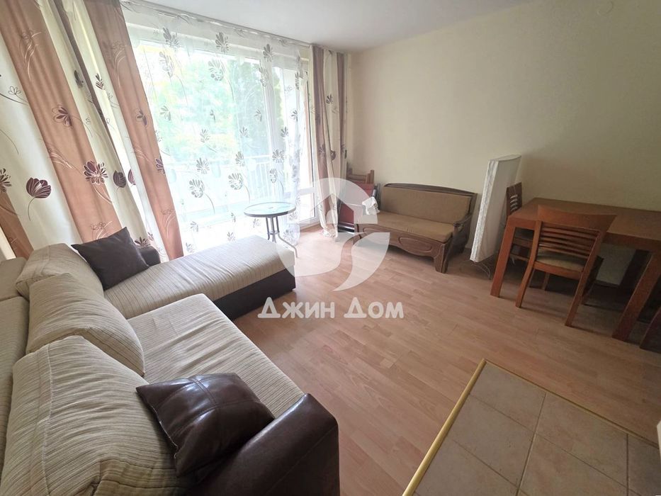 Продава се Едностаен апартамент в Свети Влас - 35 кв.м за 1600 €/кв.м - Снимка #1