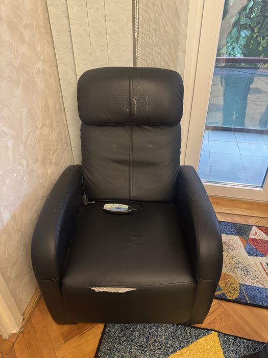 Fotoliu Jysk electric din piele