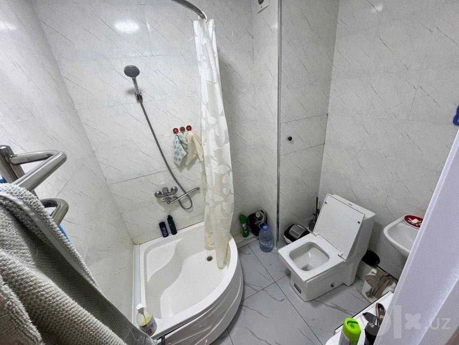 Продаётся Квартира  Юнусабад -17 квартал, с арендатором