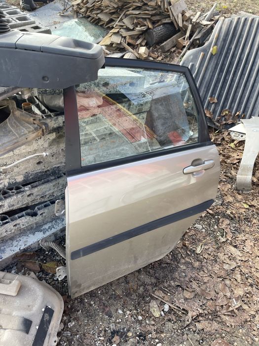 Сузуки лияна на части