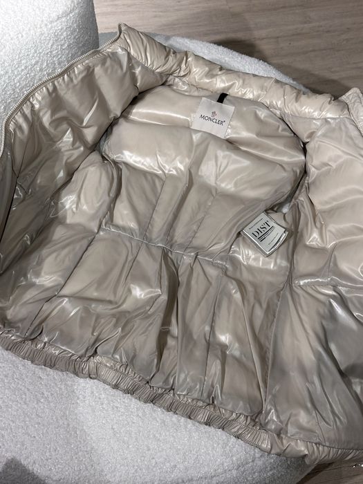 Женский жилет Moncler