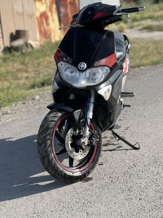 Scuter perfect funtional 80 cc
