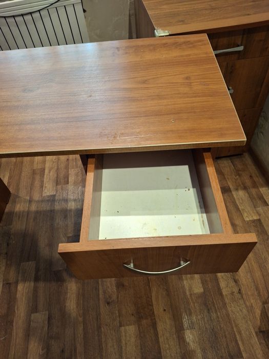 Стол письменный   .