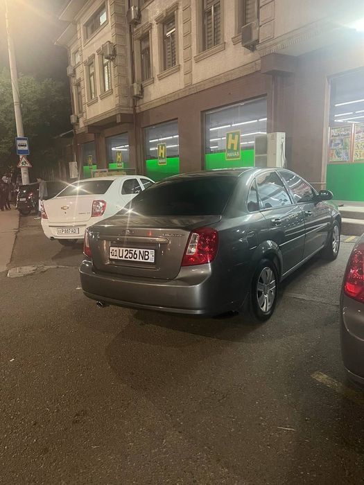 Chevrolet Jentra