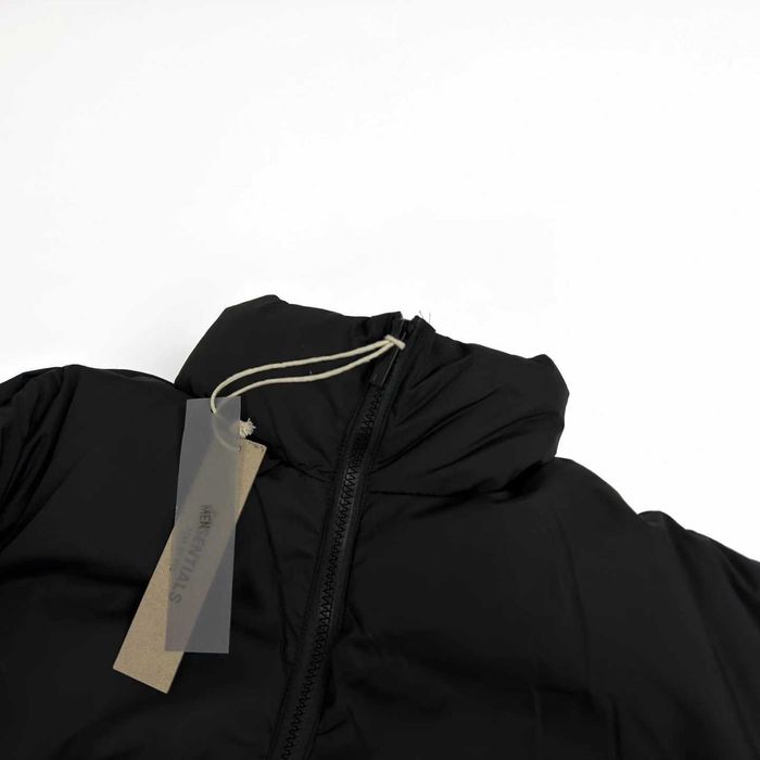 Aduc pe comanda Jachete umpluta cu Bumbac ESSENTIALS orice model