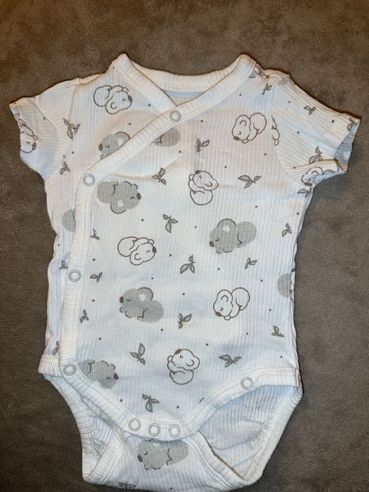 Бебешки дрехи по 2€