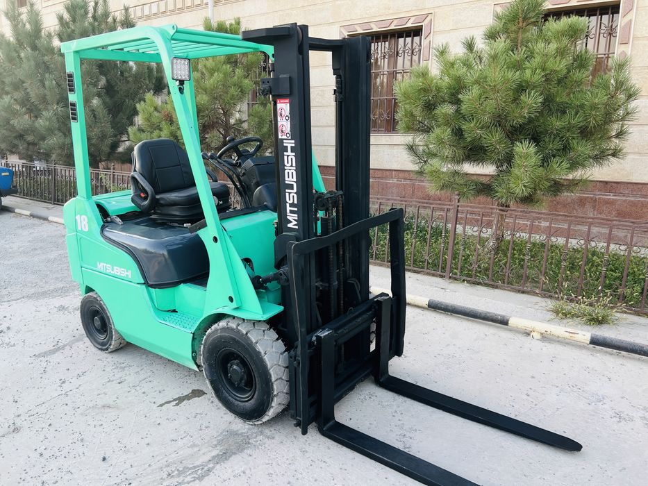 Вилочный погрузчик кара автокара