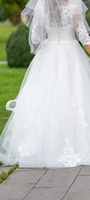Vând rochie de mireasă