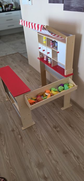 Детски дървен магазин