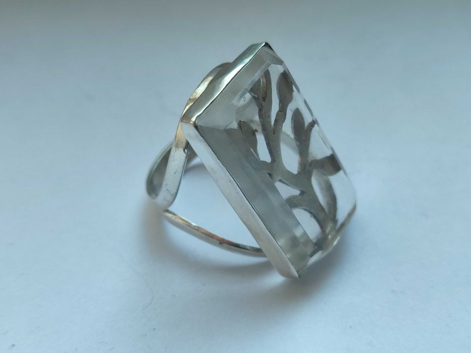 Оригинальное серебряное кольцо с камнем ГОРНЫЙ ХРУСТАЛЬ