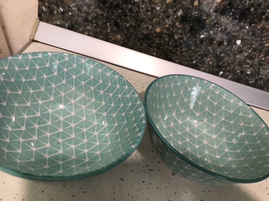 Порцеланови чинии и купи-лот