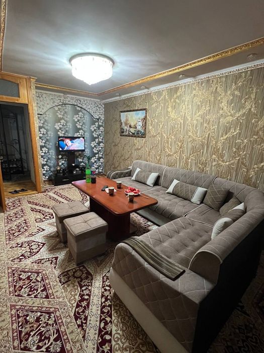 Сдаётся  4х к\ кв. Микрорайон ( базарчик)