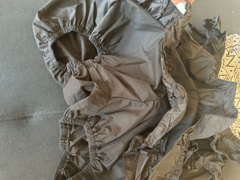 Рокля-гащеризон Pause