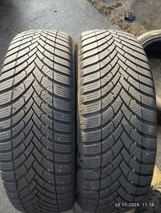 2 buc 225 60 R18 104v Semperit , iarna, dot 2021