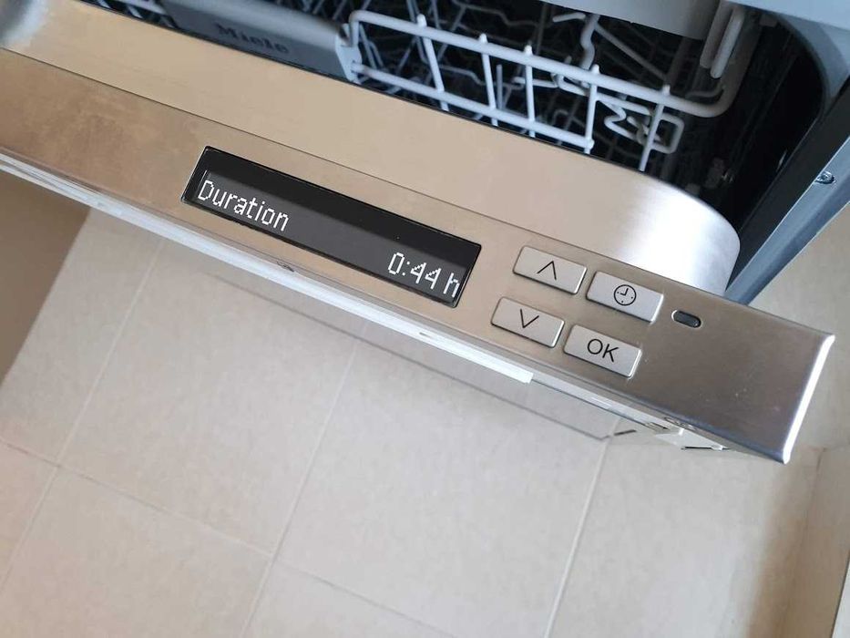 Miele - Auto Open - QuickPowerWash - Съдомиялна - Пълно Вграждане 60см