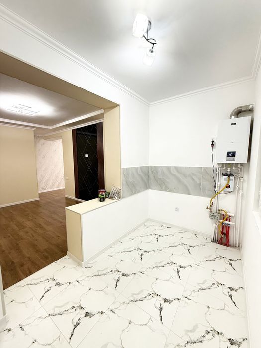 Своя!!! Яшнабад улица Иззат Новостройке продаю квартиру 2/5/8  52м2