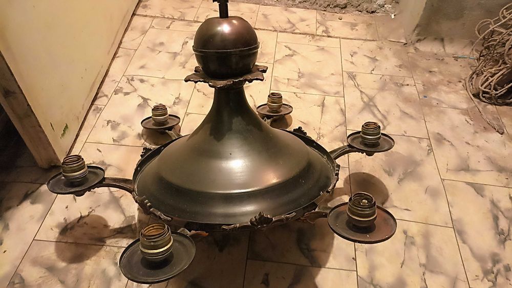 Масивен антикварен полилей от месинг/бронз – 6 светлини, винтидж стил