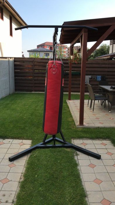 Suport Profesional pentru Sac de Box + bara de tractiune – Rezistent