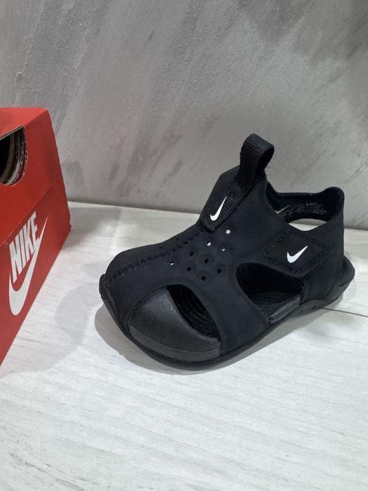 Бебешки сандали Nike за прохождане