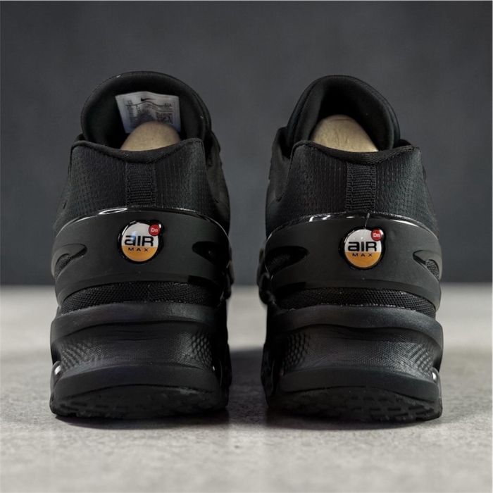 Обувки Nike DN8.
