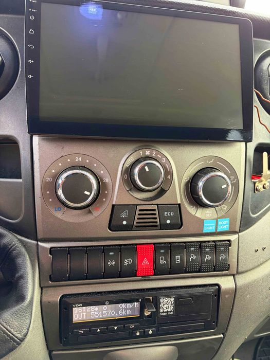 Iveco Daily 35S17, platforma - util 1.5 tone