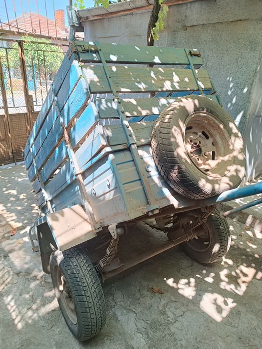 Ремарке за лек автомобил Зефир 2