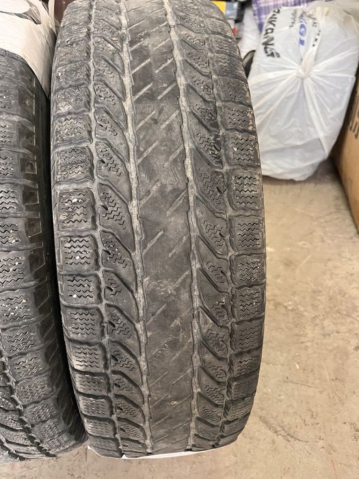 Продам покрышки 235 75r15