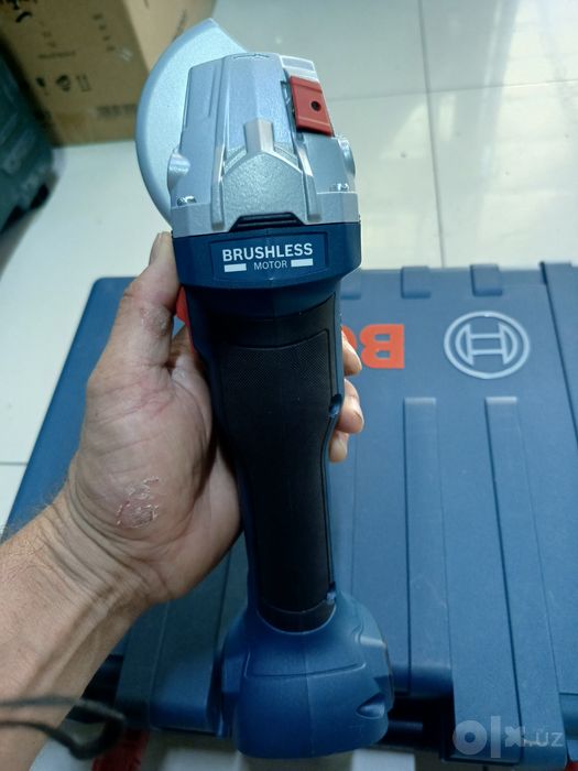 Болгарка аккумуляторная Bosch GWS 180 li