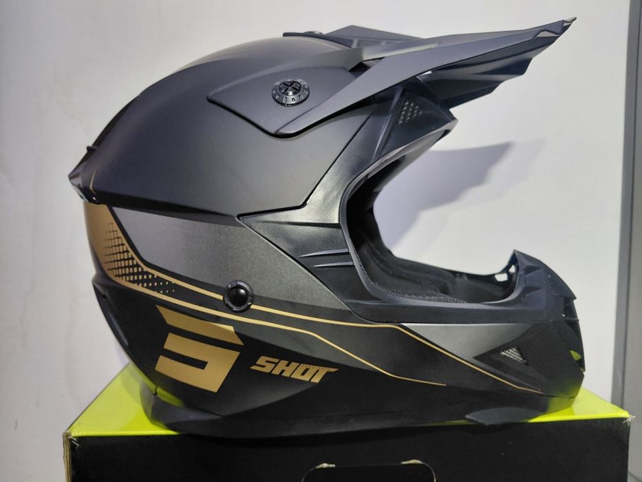 Чисто нова каска Shot pulse edge