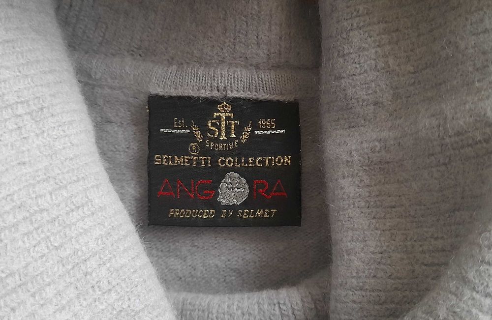 Дамски топъл пуловер от ангора