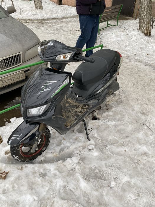 Скутер м8 150 кубов