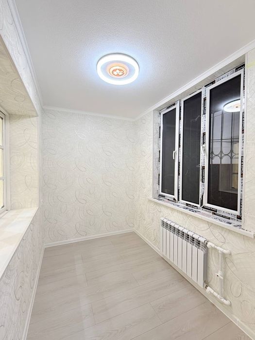 3⁴/3/4, Чиланзар 8,т.ц. Parus улучшенная планировка 75м², балкон 2x6