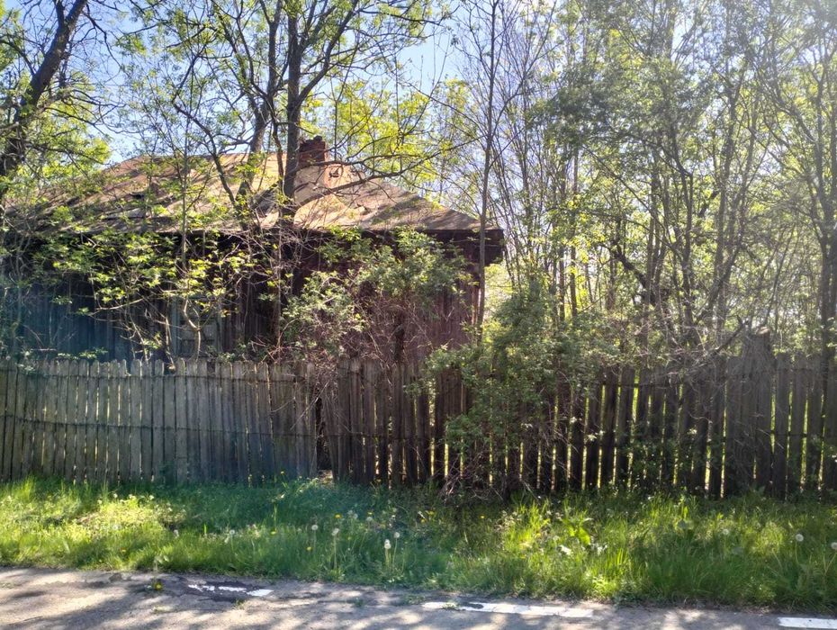 Vanzare teren si casa