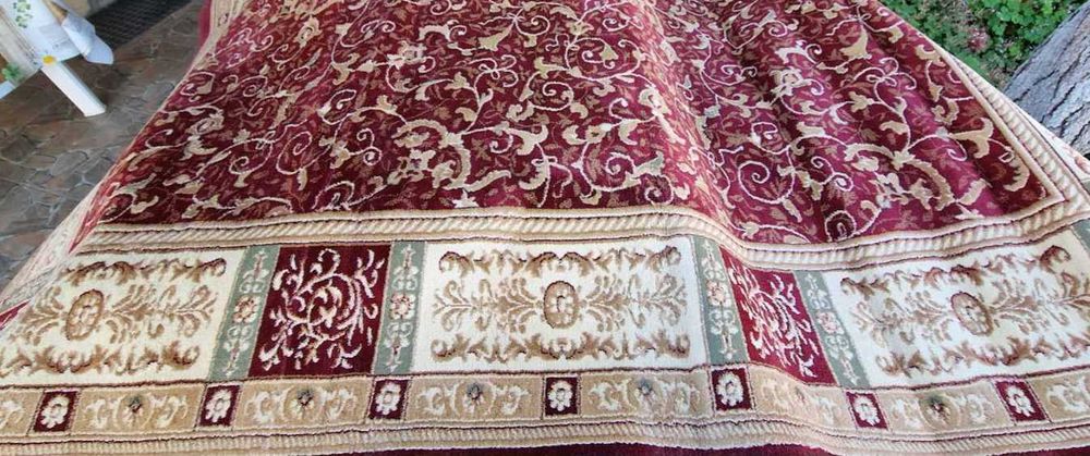 Голям български килим, тип персийски