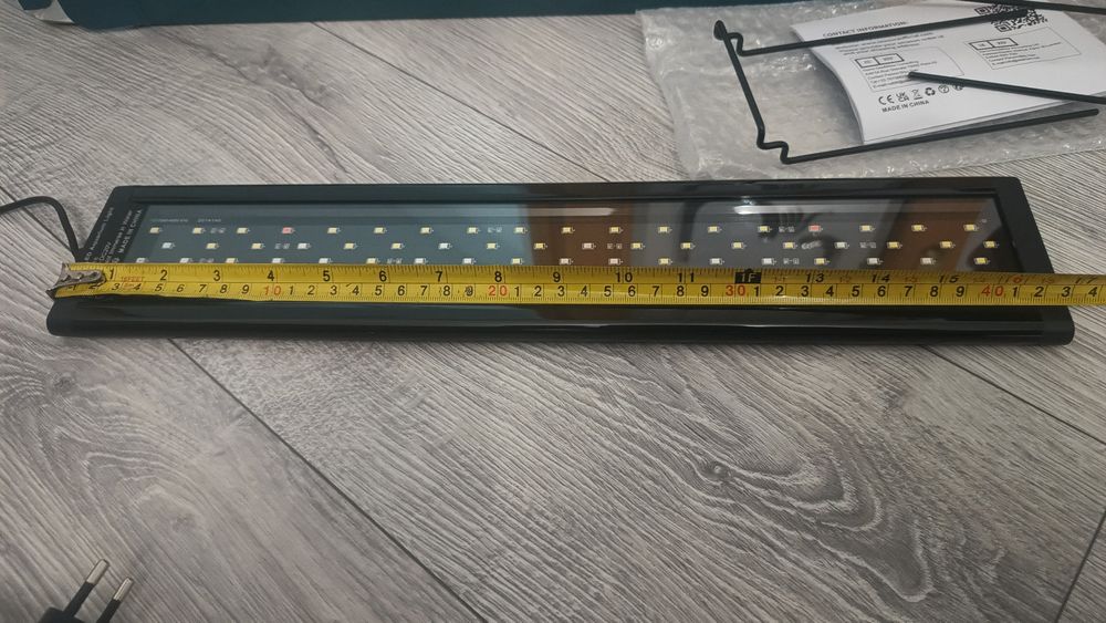Lampa pentru acvariu
