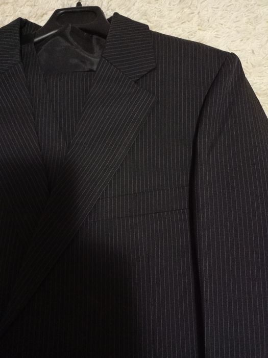 Продам подростковый костюм тройка.